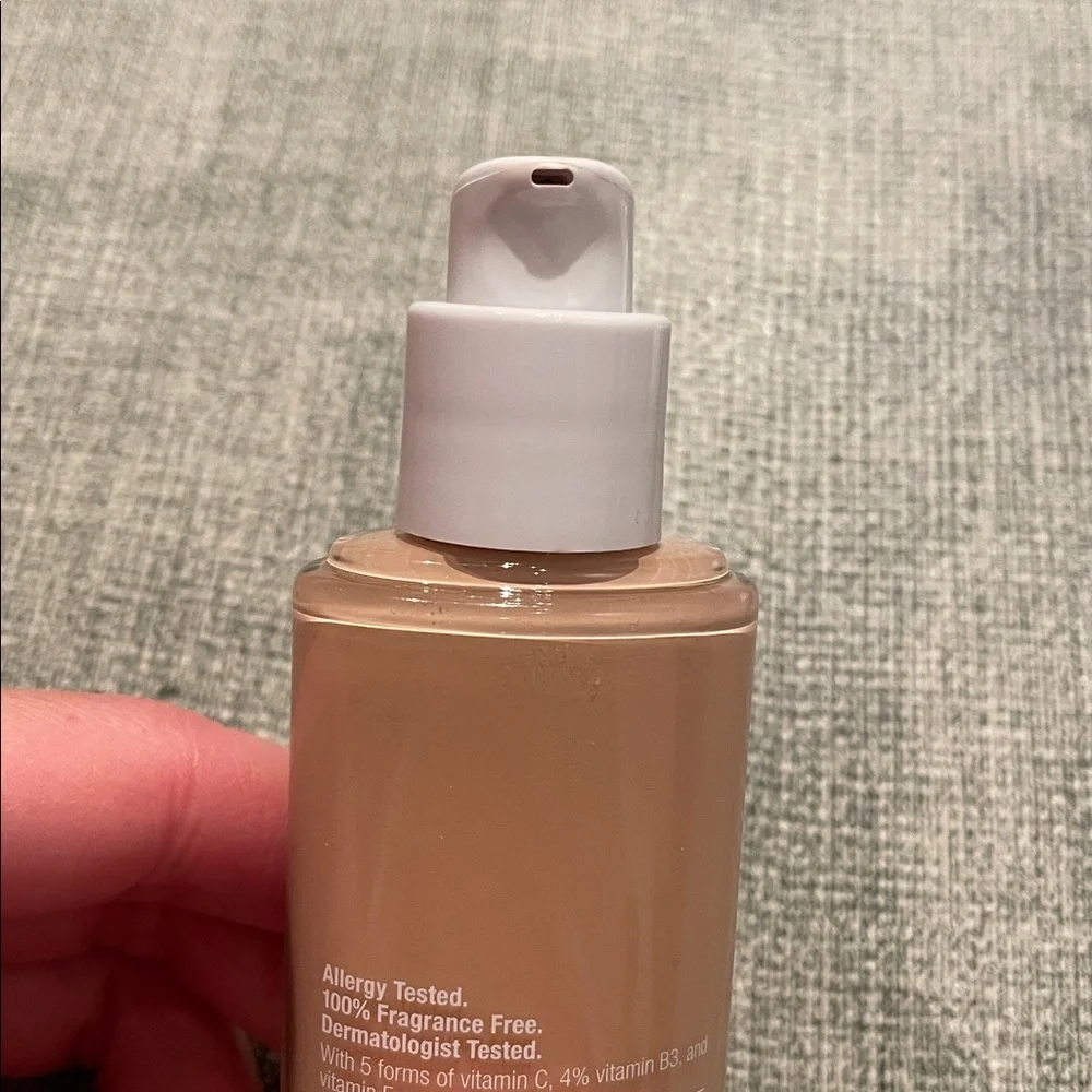 Clinique Even Better Clinical Vitamin Makeup Broad Spectrum SPF 45 Foundation